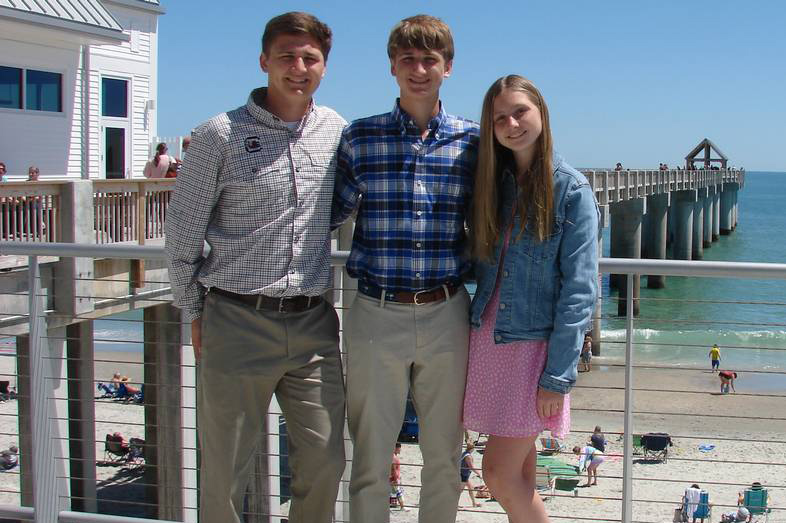 Perry’s at the Pier